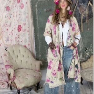 NWT - Magnolia Pearl Floral Etiene Kimono in Phlox Moon - JACKET 901